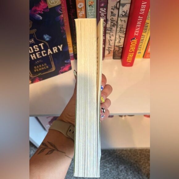 Room by Emma Donoghue - Picture 4 of 4